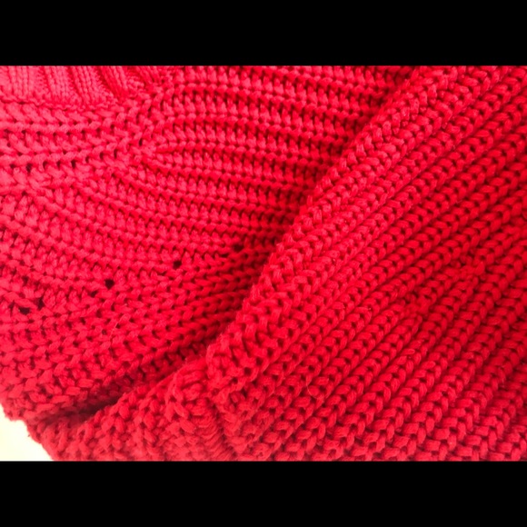 Sweater Selected - Picture 3 of 3